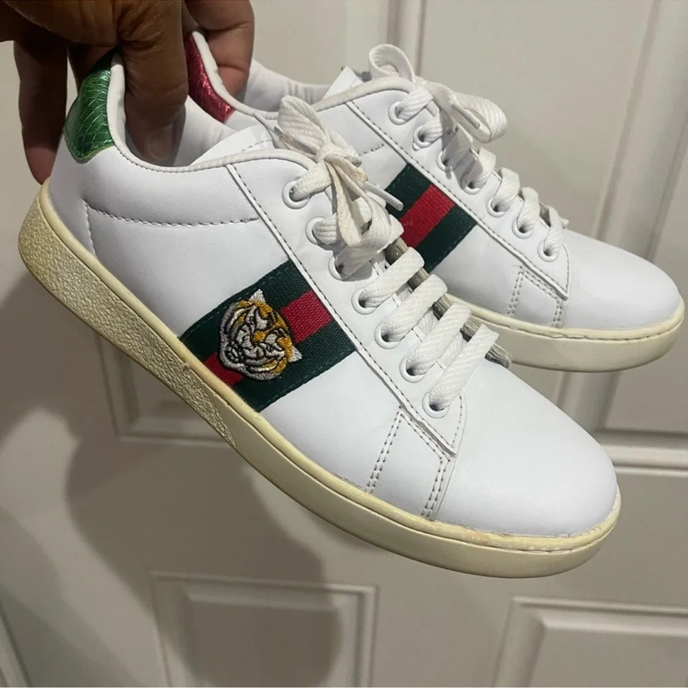 Gucci White Leather Sneakers with Green & Red Stripe and Gold Tiger Patch Sz 7.5 - Picture 4 of 16